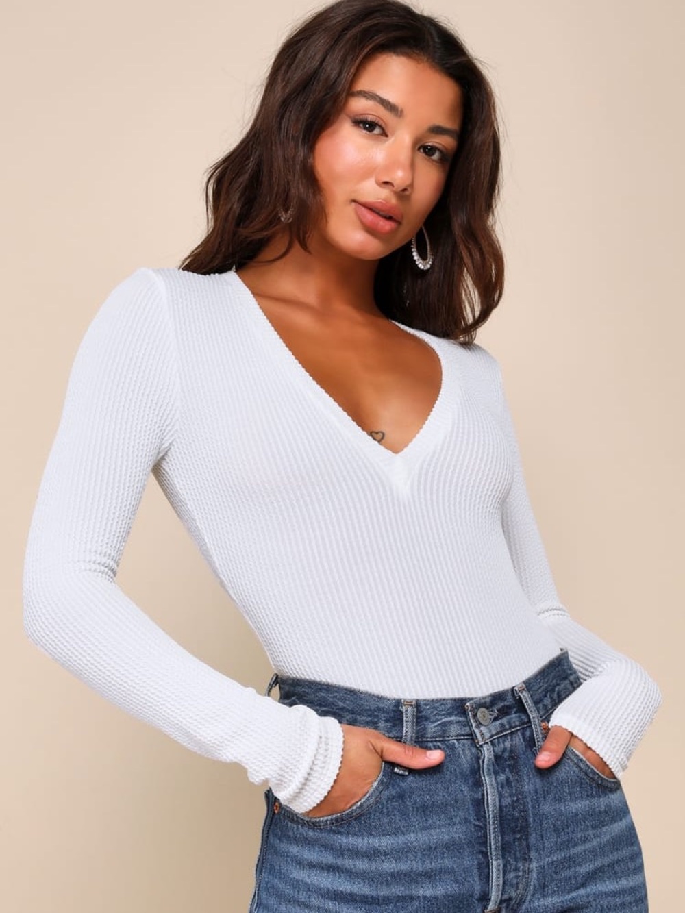 Lulu’s White V-Neck Ribbed Long-Sleeve Bodysuit